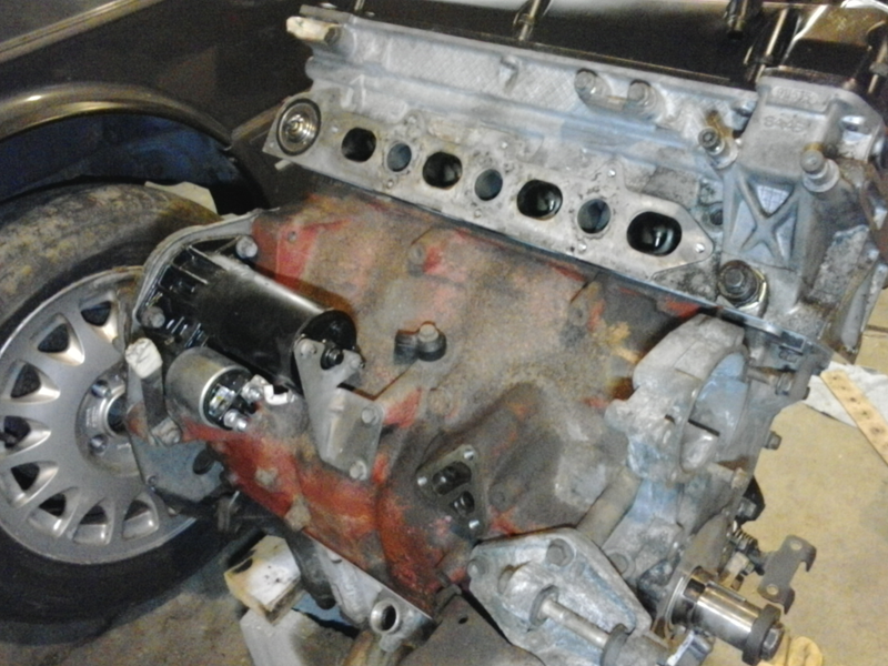 Illustration for article titled Saab Engine Reassembly Mini-Photodump